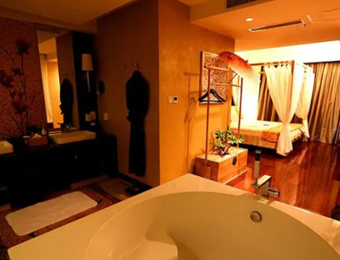 深圳南山养生会所的黄昏恋：当爱情遇上八十岁